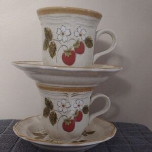 Mikasa Strawberry Festival 8 Oz. Mugs With Saucers Crafted In Japan 1970's